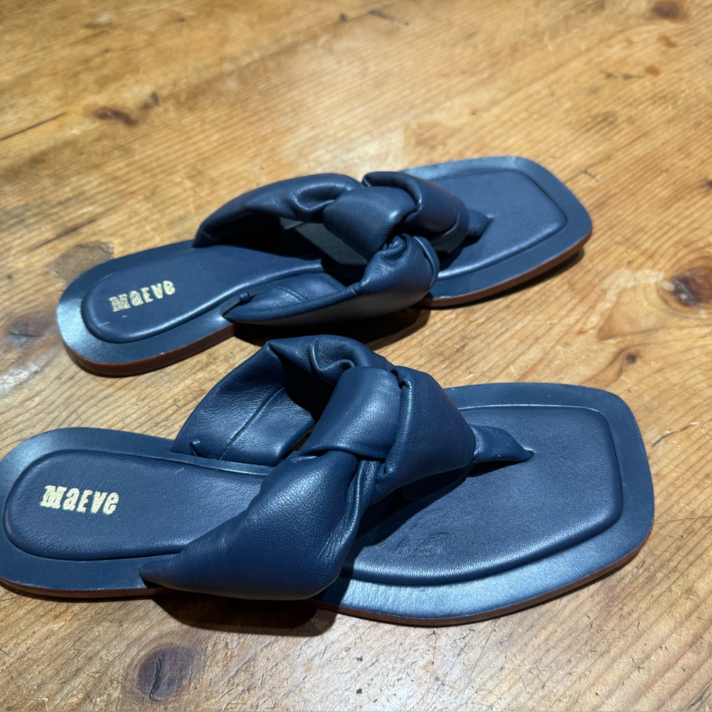 New! Anthropologie Maeve blue leather puffy knot sandals size 8